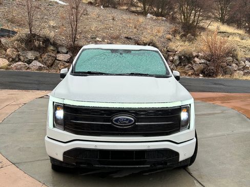 Used 2022 Ford F150 Lightning Platinum image 2