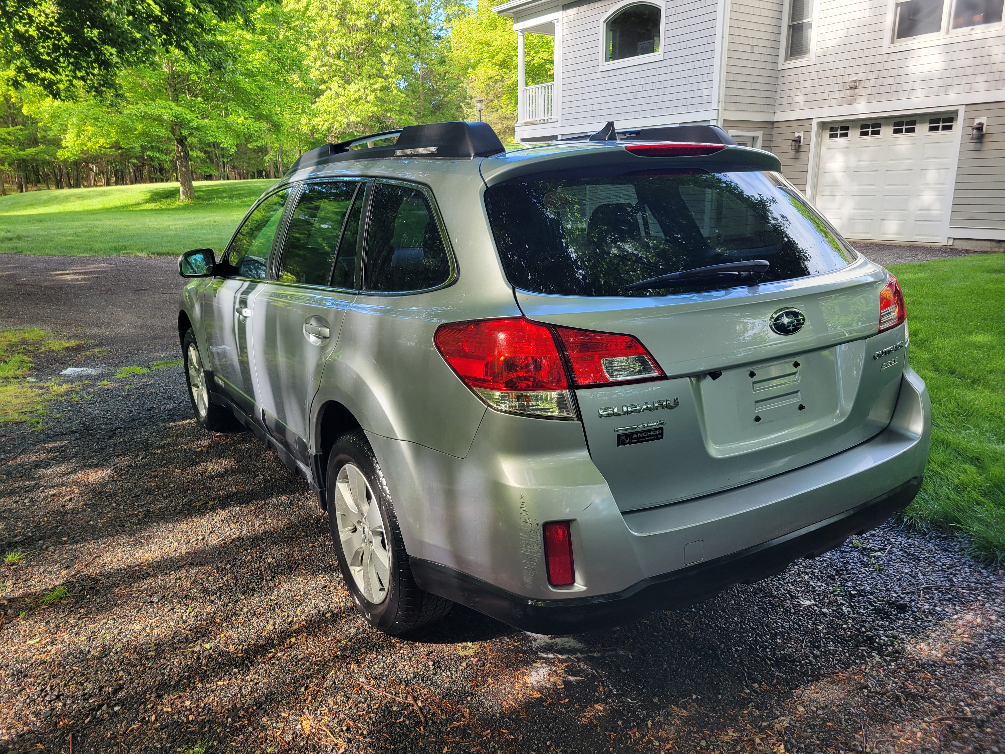 Used 2012 Subaru Outback 2.5i Limited w/ Moonroof Pkg AWD/4WD image 8