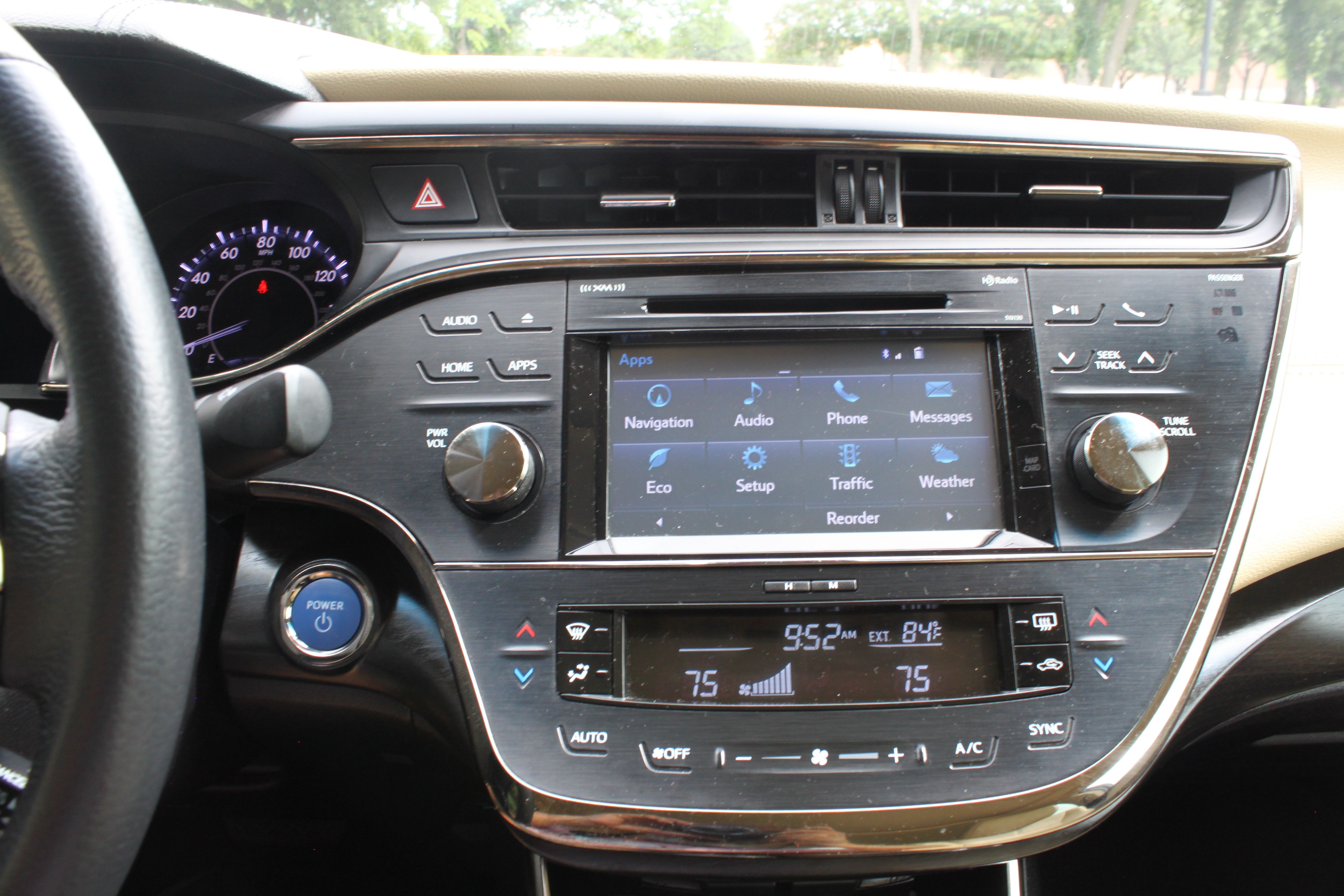 Used 2018 Toyota Avalon XLE Premium FWD image 23