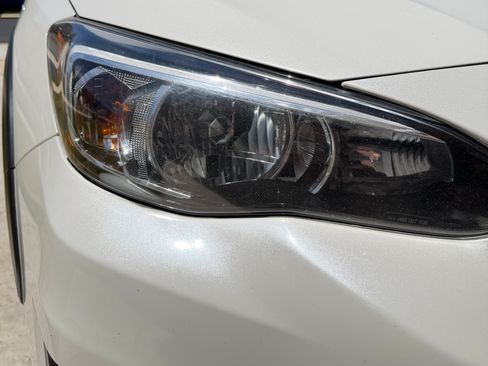Used 2020 Subaru Crosstrek 2.0i Premium w/ Moonroof Package 2 AWD/4WD image 9