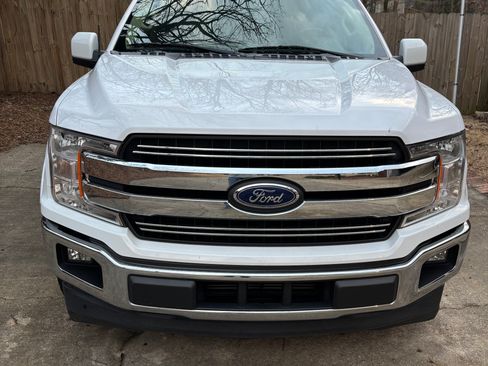 Used 2020 Ford F150 Lariat image 2