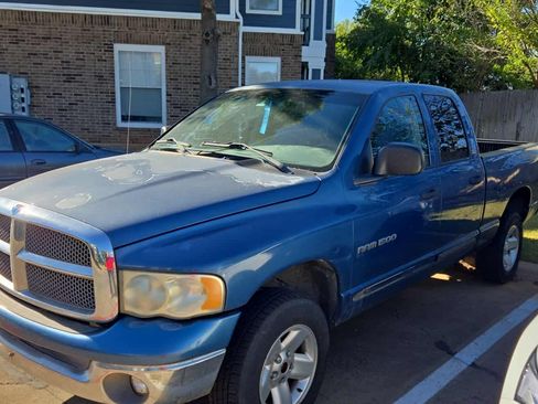 Used 2002 Dodge Ram 1500 Truck 4x4 Quad Cab image 2