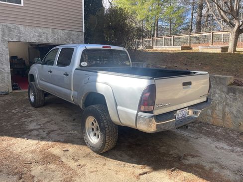 Used 2007 Toyota Tacoma 4x4 Double Cab image 2