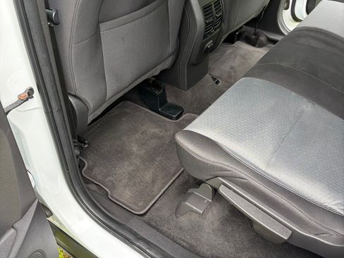 Used 2018 Ford Escape SE AWD/4WD image 8