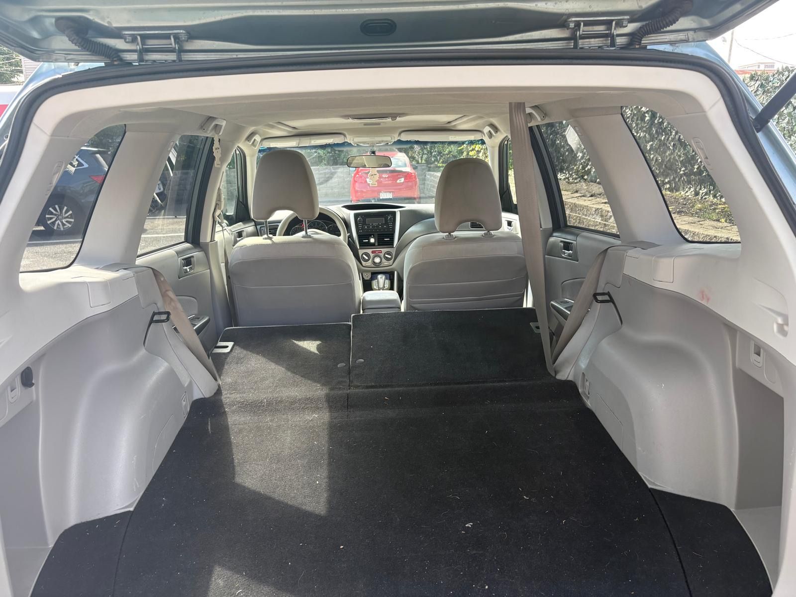 Used 2012 Subaru Forester 2.5X Premium w/ All-Weather Pkg AWD/4WD image 14