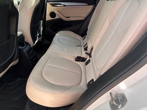 Used 2020 BMW X1 sDrive28i w/ M Sport Package image 5