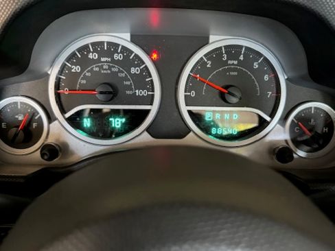 Used 2009 Jeep Wrangler Rubicon w/ Dual Top Group image 10