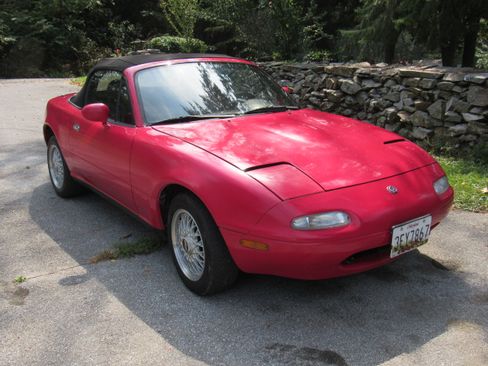 Used 1996 MAZDA MX-5 Miata image 2