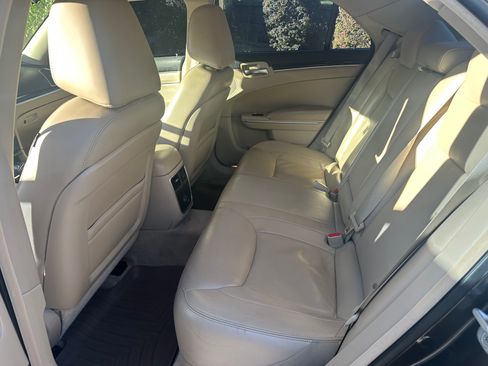 Used 2014 Chrysler 300 w/ Wheels & Beats Group RWD image 4