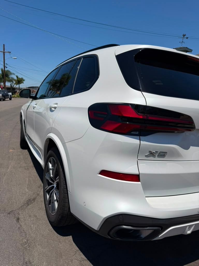 Used 2026 BMW X5 xDrive40i w/ M Sport Package AWD/4WD image 6