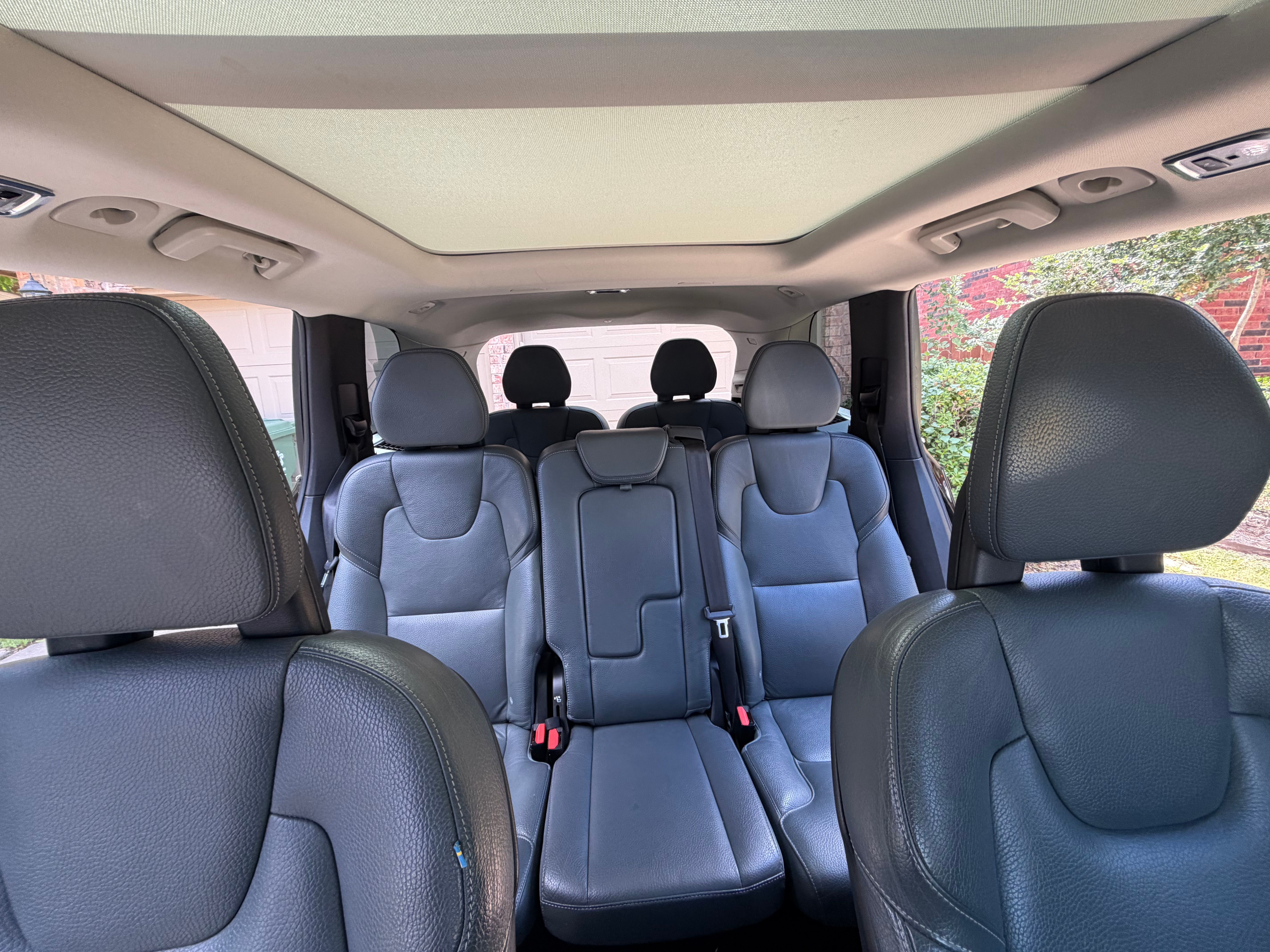 Used 2020 Volvo XC90 T6 Momentum w/ Protection Package AWD/4WD image 22