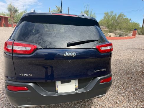 Used 2015 Jeep Cherokee Limited AWD/4WD image 5
