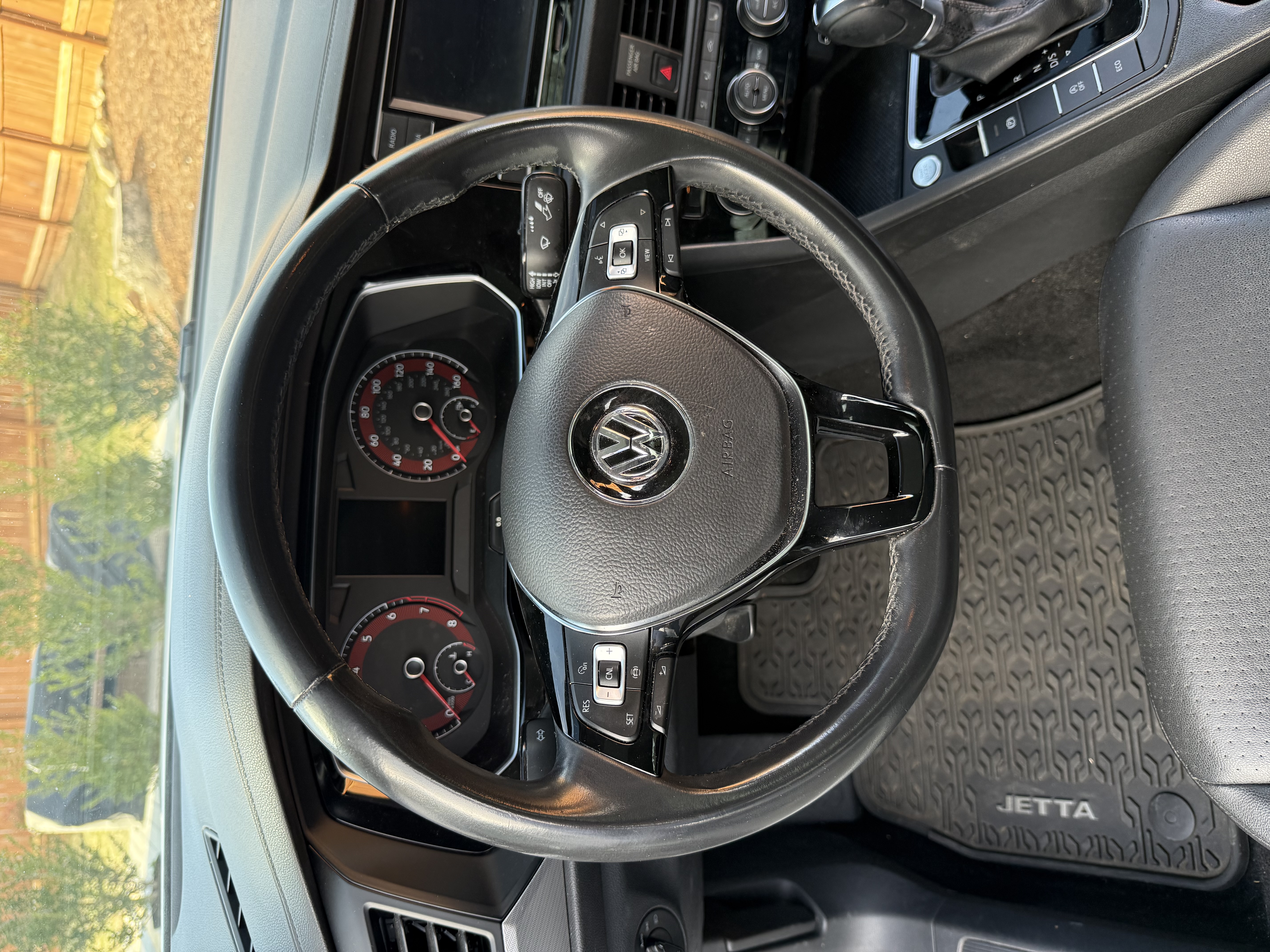 Used 2019 Volkswagen Jetta SE FWD image 6