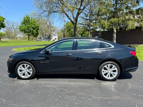 Used 2018 Chevrolet Malibu Premier image 4