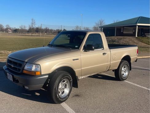 Used 2000 Ford Ranger 2WD Regular Cab image 1