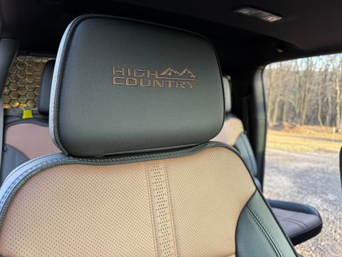 Used 2024 Chevrolet Silverado 2500 High Country w/ High Country Premium Package image 20