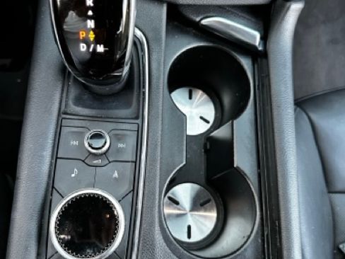 Used 2020 Cadillac XT5 Premium Luxury image 14