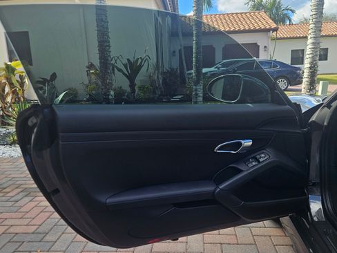 Used 2023 Porsche 718 Cayman S image 20