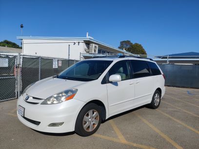 Used 2008 Toyota Sienna XLE