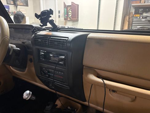 Used 1997 Jeep Wrangler Sport AWD/4WD image 14