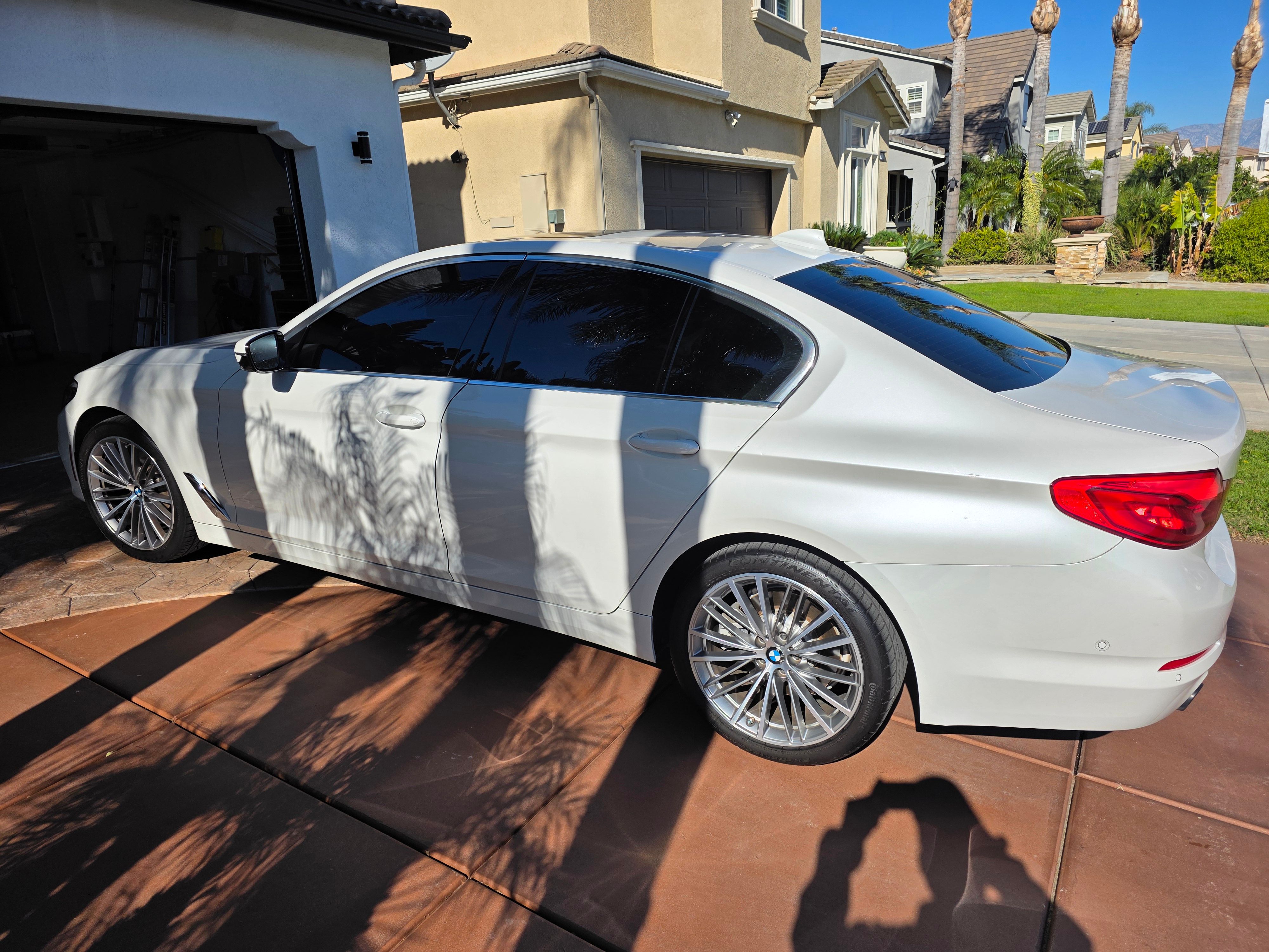 Used 2019 BMW 530i w/ Convenience Package RWD image 28