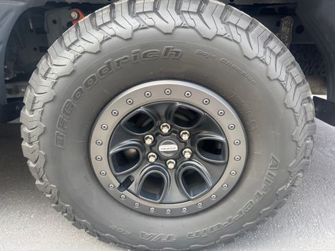 Used 2023 Ford F150 Raptor w/ Raptor Carbon Fiber Package image 17