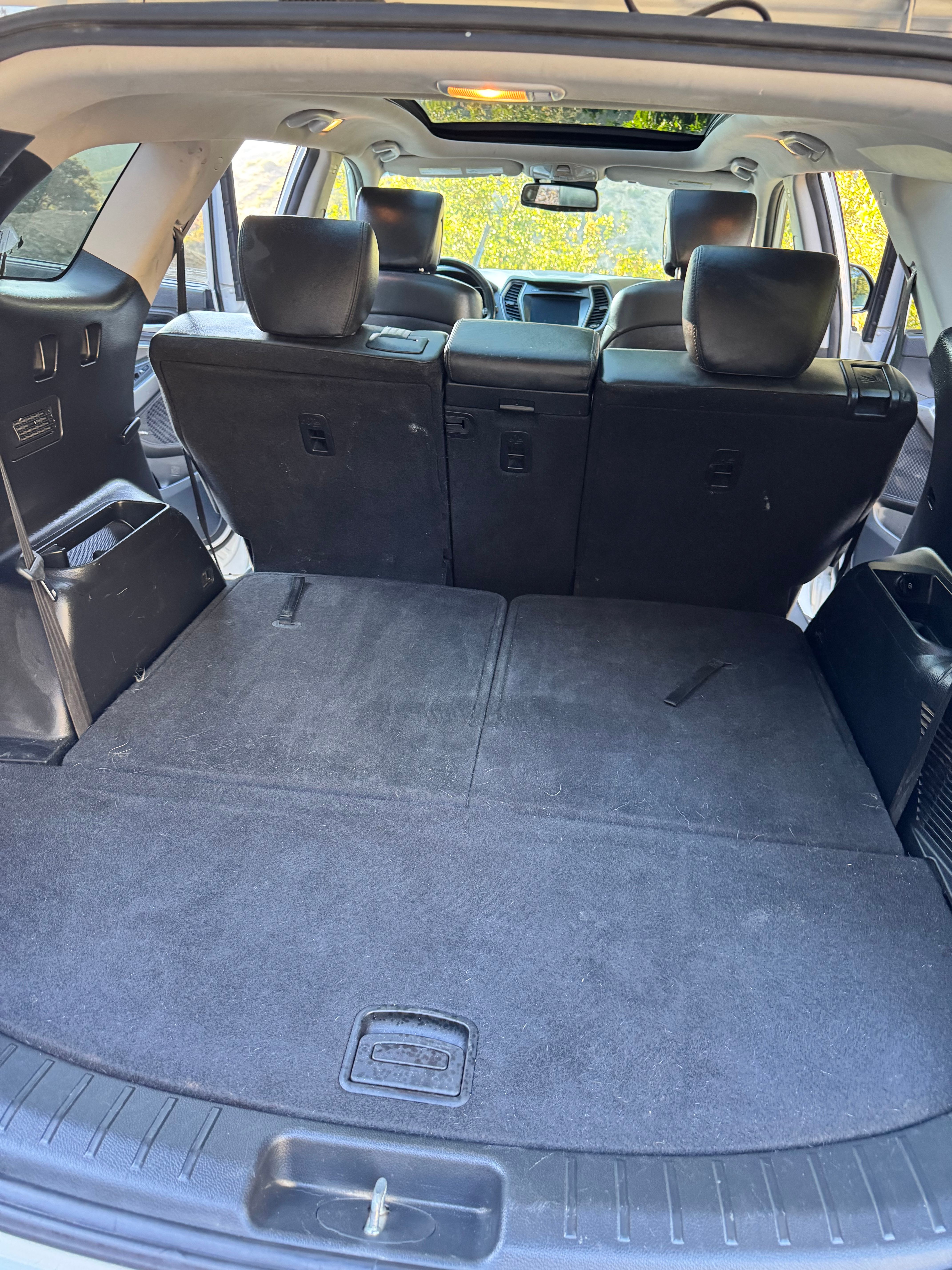 Used 2017 Hyundai Santa Fe FWD image 9