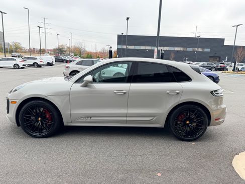 Used 2023 Porsche Macan GTS image 9
