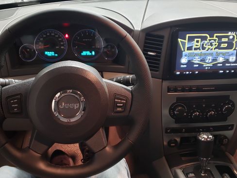 Used 2007 Jeep Grand Cherokee SRT8 w/ SRT Option Group I image 10