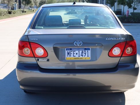Used 2007 Toyota Corolla CE image 9