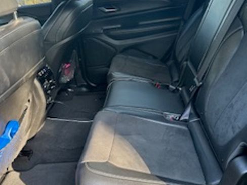 Used 2023 Jeep Grand Cherokee L Laredo RWD image 12