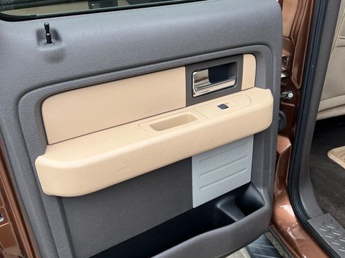 Used 2012 Ford F150 XLT w/ XLT Chrome Pkg image 15