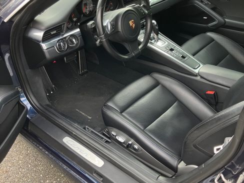 Used 2015 Porsche 911 Carrera S image 14