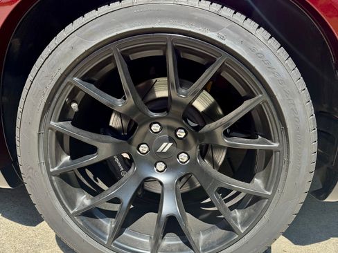 Used 2018 Dodge Challenger R/T Scat Pack image 9