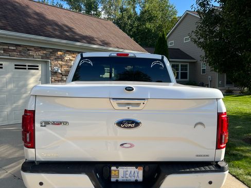 Used 2015 Ford F150 Lariat w/ Equipment Group 502A Luxury image 9