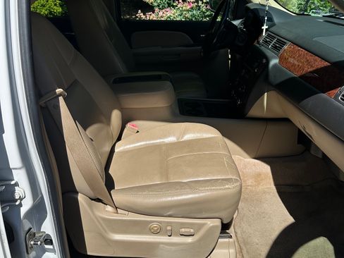 Used 2007 Chevrolet Tahoe LT w/ LT Preferred Equipment Group RWD image 15