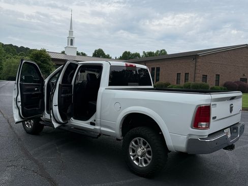 Used 2014 RAM 2500 Laramie AWD/4WD image 6