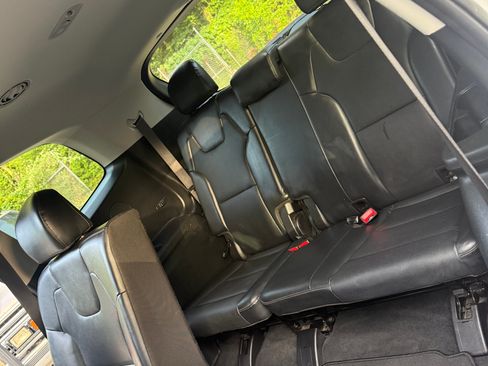 Used 2020 Kia Telluride S w/ S 8 Passenger Seating Package FWD image 14