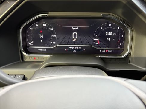 Used 2025 GMC Sierra 2500 AT4 w/ AT4 Premium Plus Package image 13