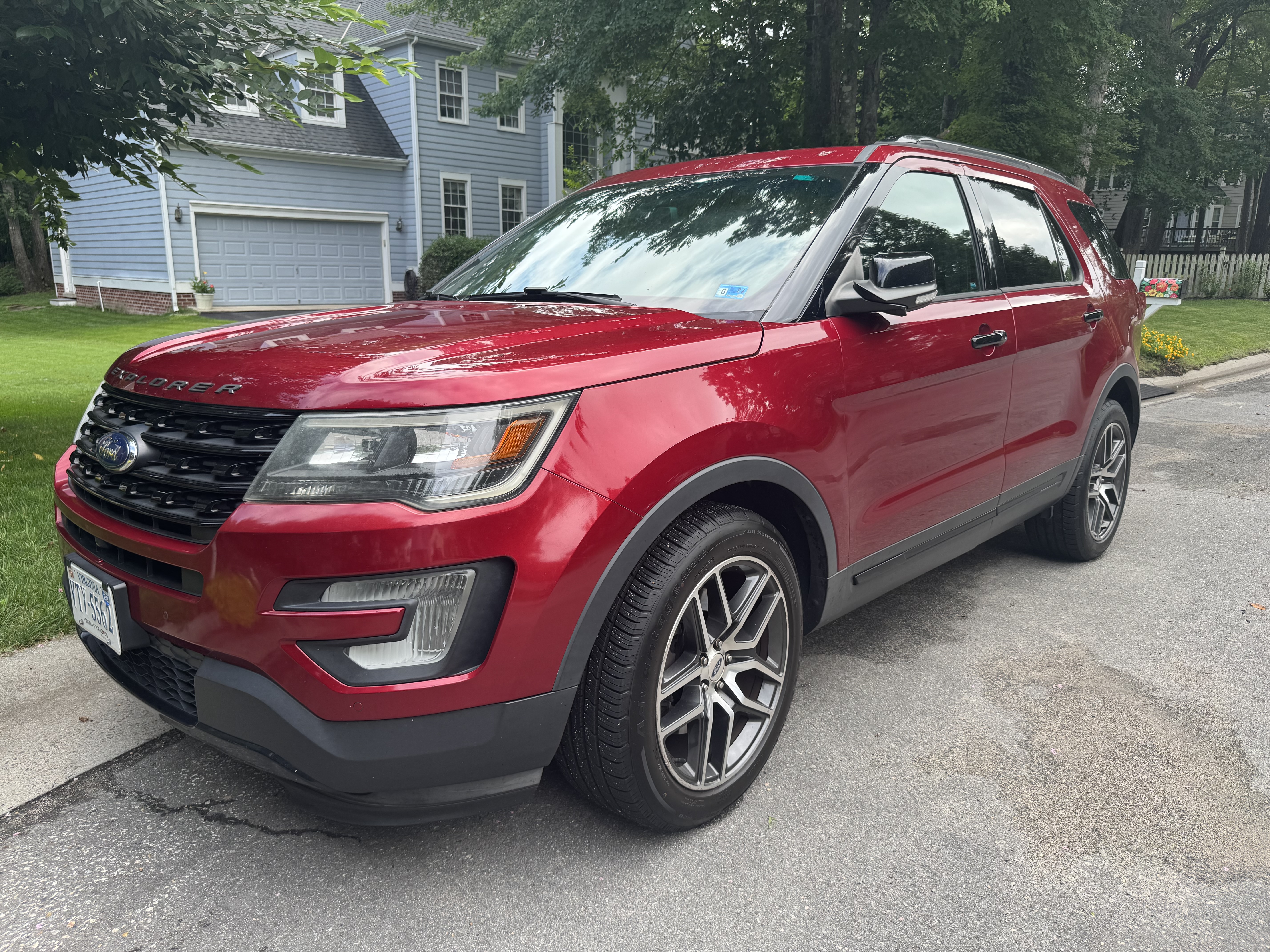 Used 2016 Ford Explorer Sport w/ Equipment Group 401A AWD/4WD image 16
