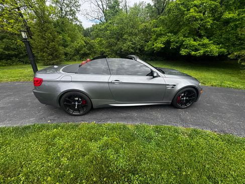 Used 2013 BMW M3 Convertible RWD image 6