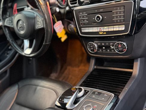 Used 2017 Mercedes-Benz GLS 550 4MATIC image 14