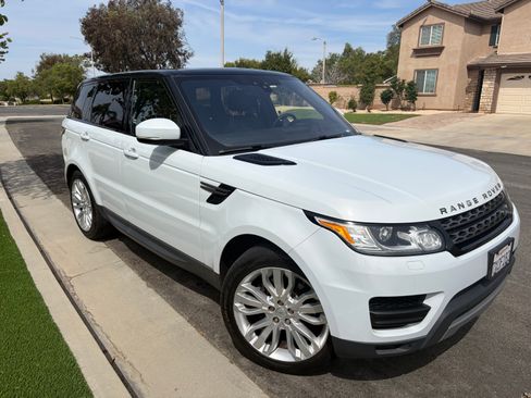 Used 2017 Land Rover Range Rover Sport SE AWD/4WD image 1