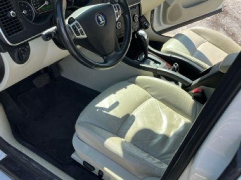 Used 2011 Saab 9-3 Aero AWD/4WD image 10