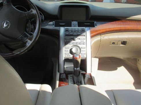 Used 2011 Acura RL image 9