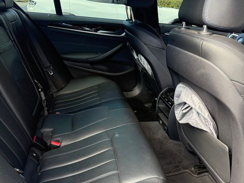 Used 2019 BMW 530i 530i Sedan 4D w/ M Sport Package image 11