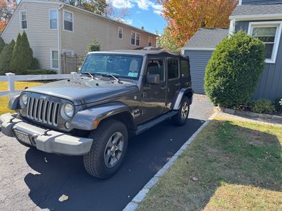 Used 2016 Jeep Wrangler Unlimited Sahara w/ Connectivity Group