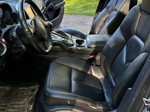 Used 2013 Porsche Cayenne Diesel AWD/4WD image 18
