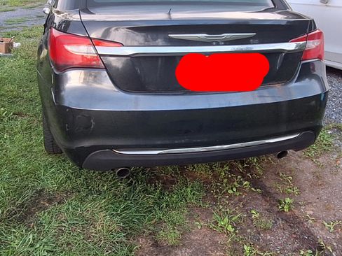 Used 2013 Chrysler 200 Limited w/ Sun/Sound Group FWD image 4