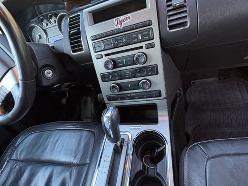 Used 2011 Ford Flex SEL w/ Convenience Pkg FWD image 10